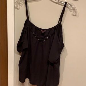 Cold shoulder tops-set